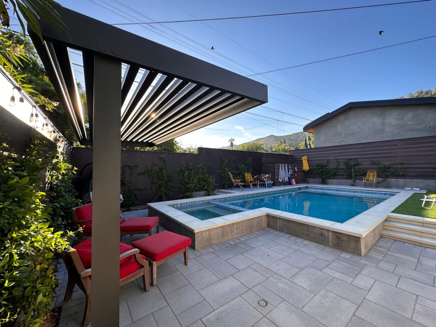 Outdoor relaxing space